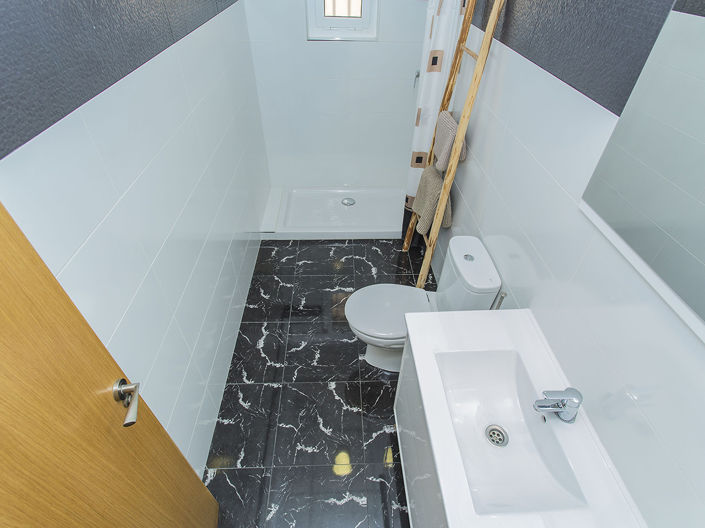 Image No.25-2 Bed Apartment for sale