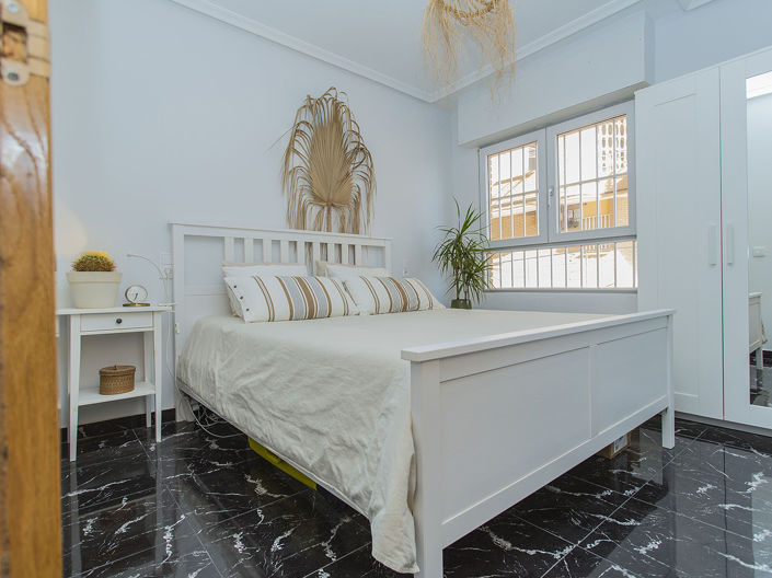 Image No.29-2 Bed Apartment for sale