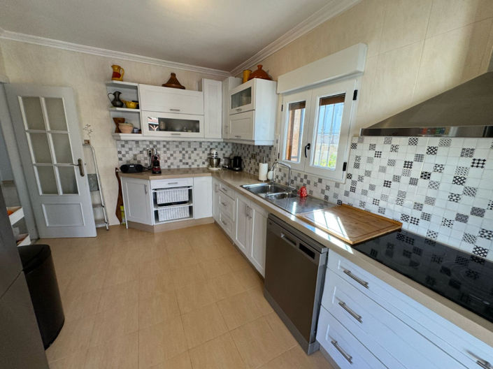 Image No.10-Villa for sale