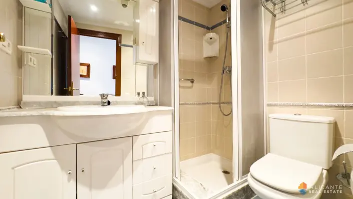 Image No.69-3 Bed Apartment for sale