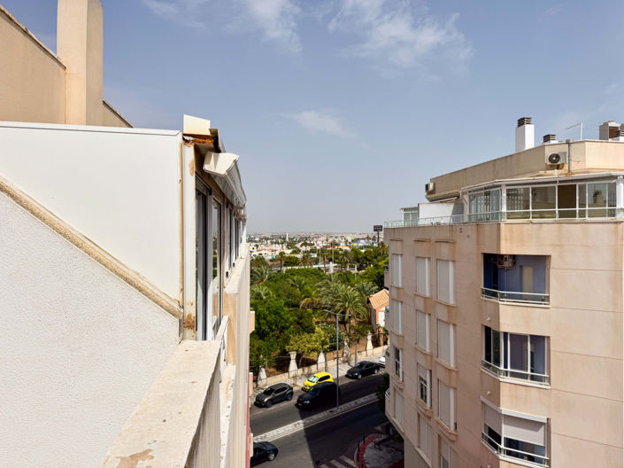 Image No.22-2 Bed Apartment for sale