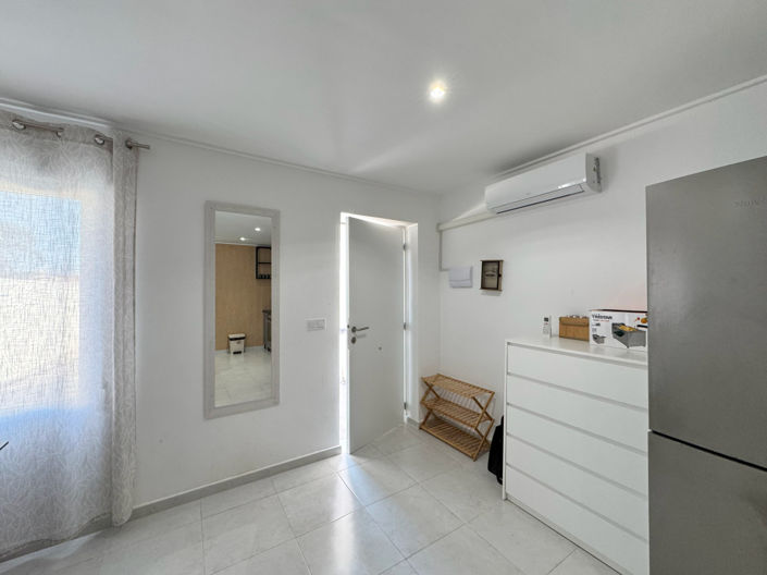 Image No.10-2 Bed Villa for sale