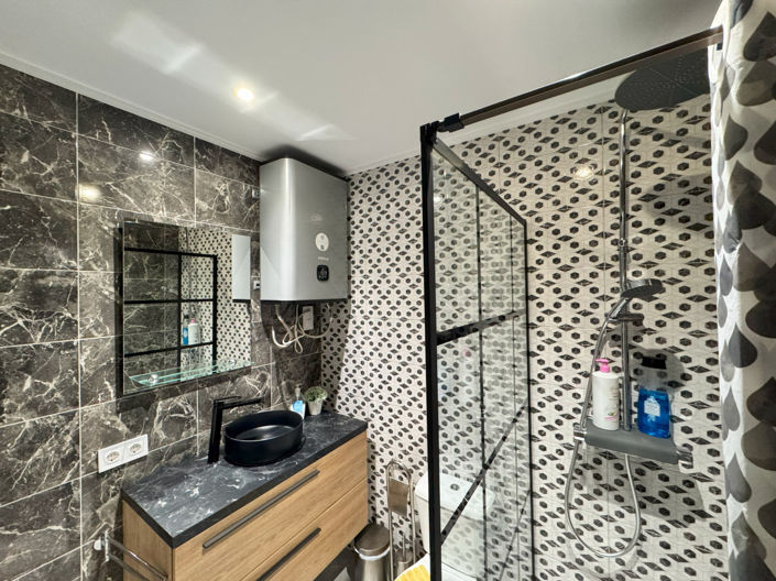 Image No.15-2 Bed Villa for sale