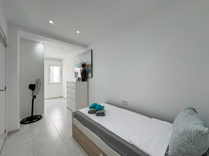 Image No.21-2 Bed Villa for sale