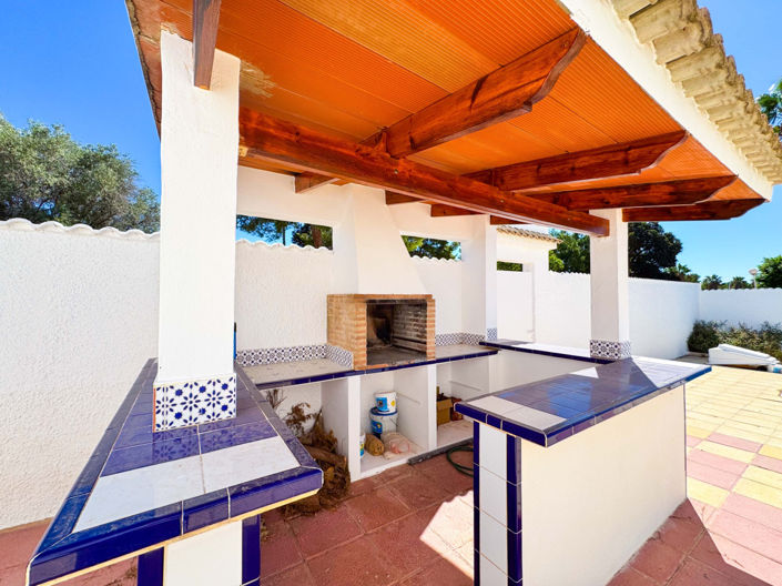 Image No.4-4 Bed Villa for sale
