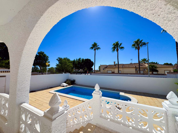 Image No.19-4 Bed Villa for sale