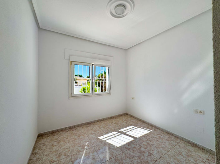 Image No.32-4 Bed Villa for sale