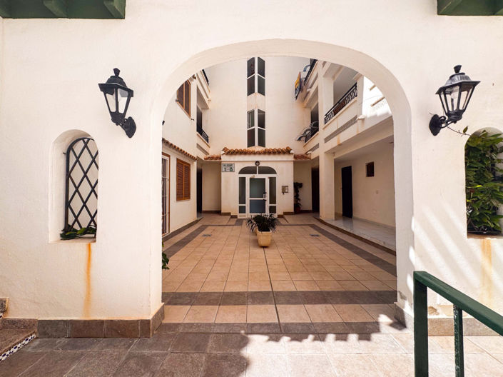 Image No.23-1 Bed Apartment for sale