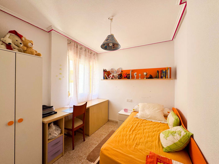 Image No.8-3 Bed Townhouse for sale