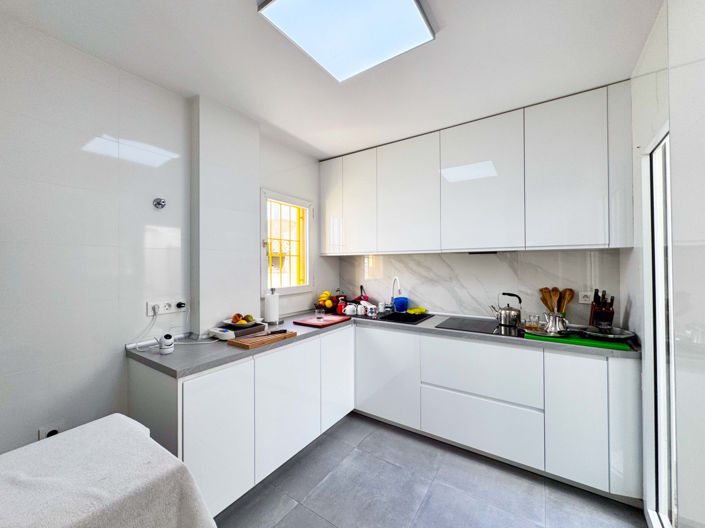 Image No.6-3 Bed Townhouse for sale