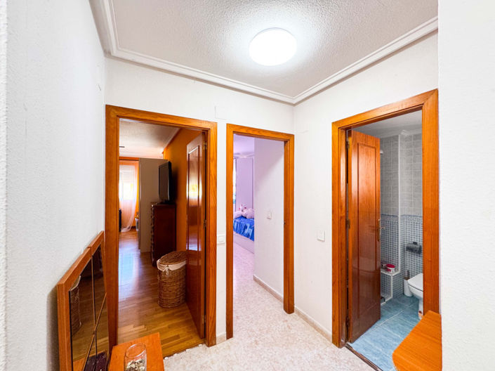 Image No.41-3 Bed Townhouse for sale