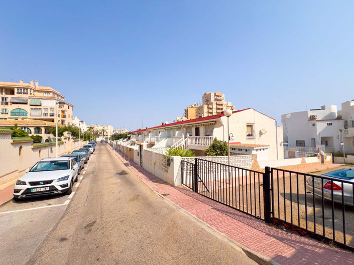 Image No.26-3 Bed Villa for sale