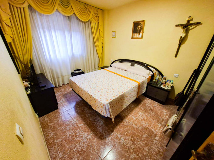 Image No.3-3 Bed Apartment for sale