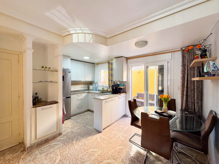 Image No.2-2 Bed Townhouse for sale