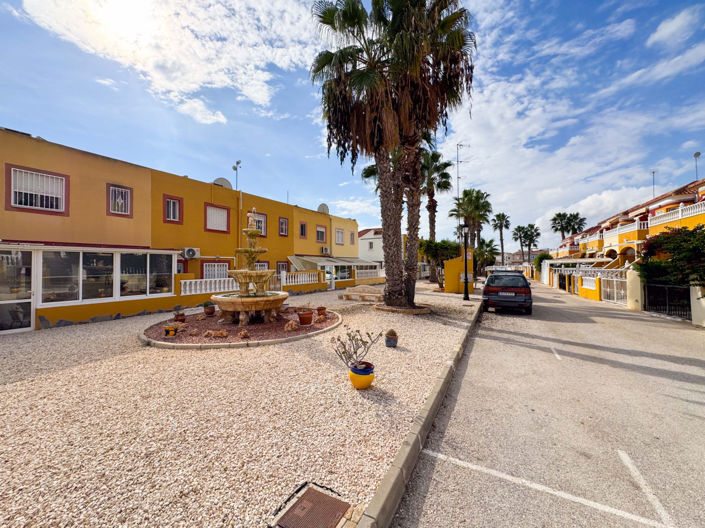 Image No.48-2 Bed Townhouse for sale