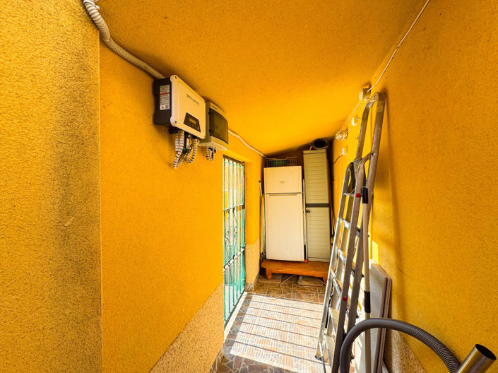 Image No.9-2 Bed Townhouse for sale