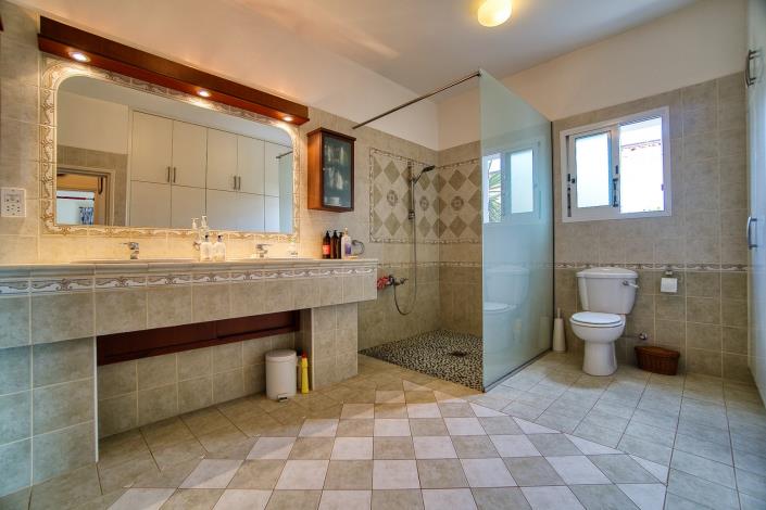 Image No.15-3 Bed Bungalow for sale