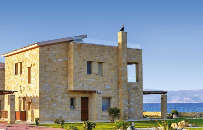 Image No.1-3 Bed Villa / Detached for sale