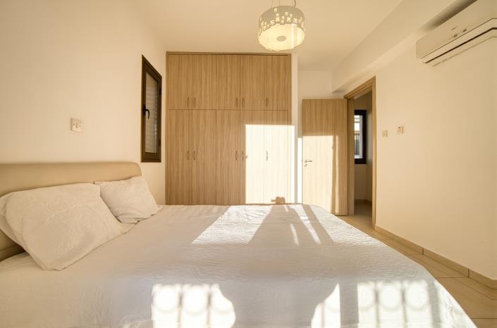 Image No.14-2 Bed Villa / Detached for sale