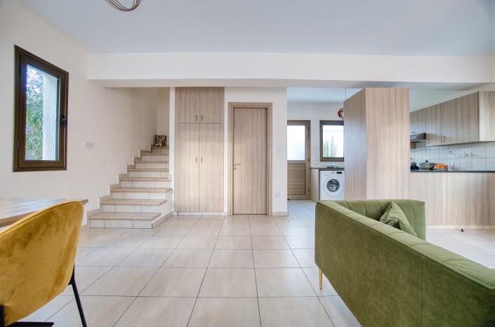 Image No.2-2 Bed Villa / Detached for sale