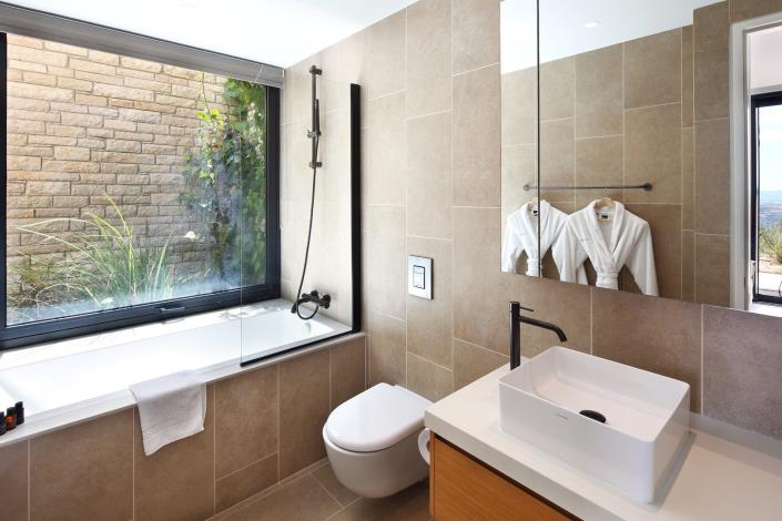 Image No.11-3 Bed Villa / Detached for sale