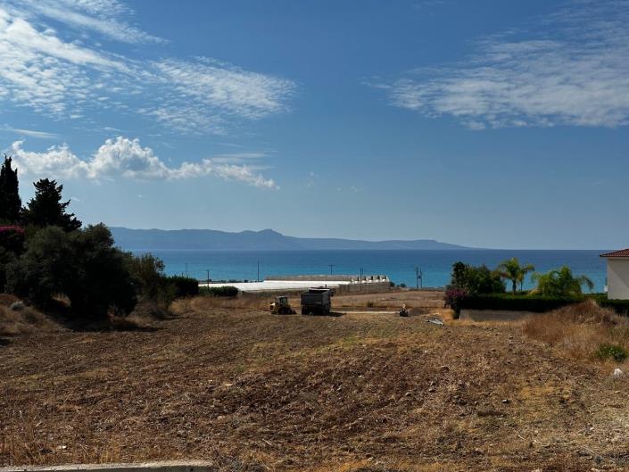 Image No.2-3 Bed Villa for sale