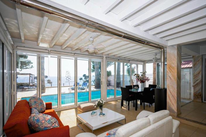 Image No.8-4 Bed Villa / Detached for sale