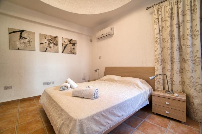 Image No.11-4 Bed Villa / Detached for sale