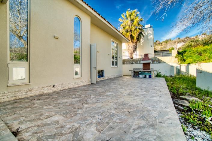 Image No.14-3 Bed Villa / Detached for sale