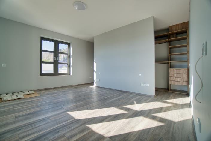 Image No.11-3 Bed Villa / Detached for sale