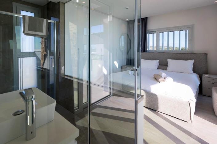 Image No.13-3 Bed Villa / Detached for sale