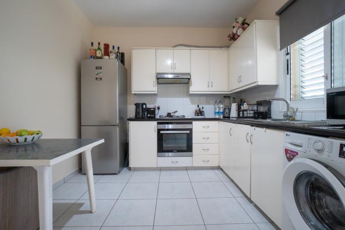 Image No.6-2 Bed Semi-Detached for sale