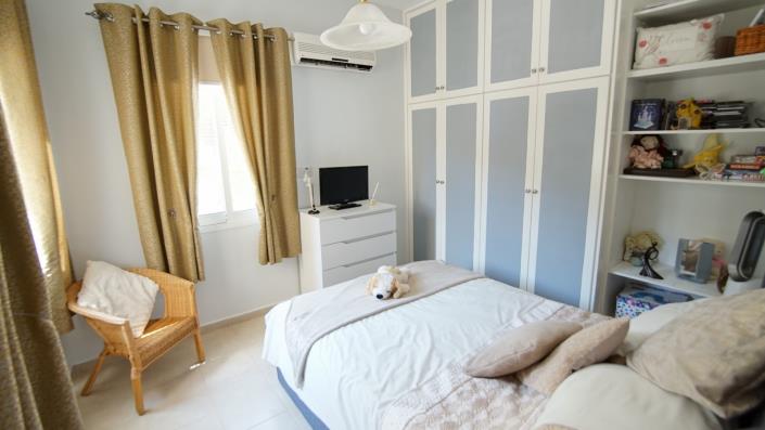 Image No.13-3 Bed Villa / Detached for sale