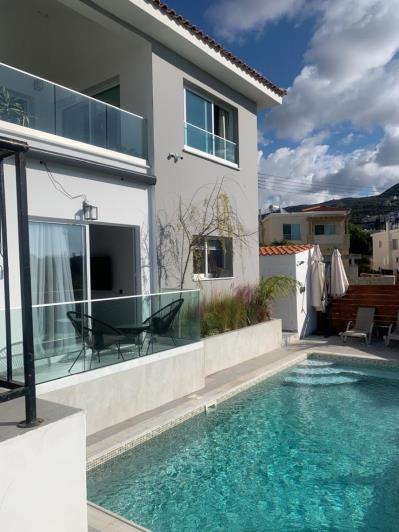 Image No.2-3 Bed Villa / Detached for sale