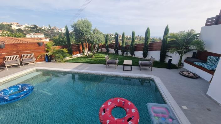 Image No.16-3 Bed Villa / Detached for sale