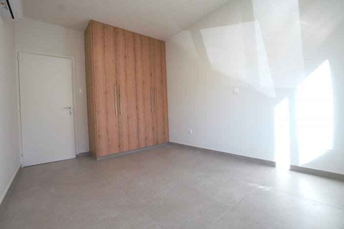 Image No.10-3 Bed Apartment for sale