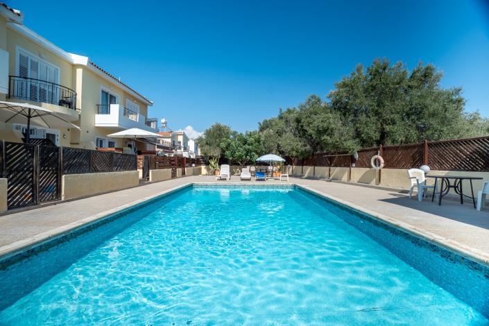 Image No.2-2 Bed Townhouse for sale