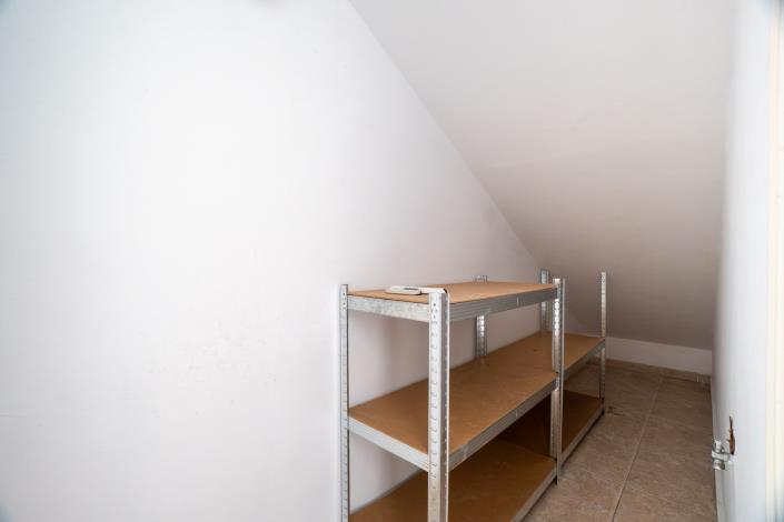 Image No.17-2 Bed Townhouse for sale