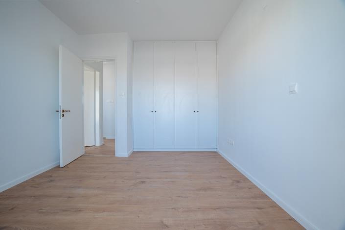 Image No.7-2 Bed Townhouse for sale