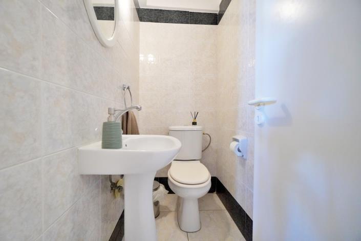 Image No.8-Appartement de 2 chambres à vendre à Larnaca