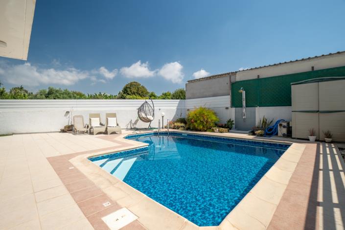 Image No.18-3 Bed Villa / Detached for sale