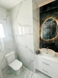 739655-apartment-for-sale-in-larnaka-makenzy_orig