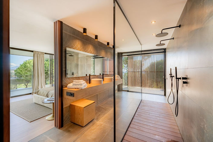 Image No.9-5 Bed Villa for sale