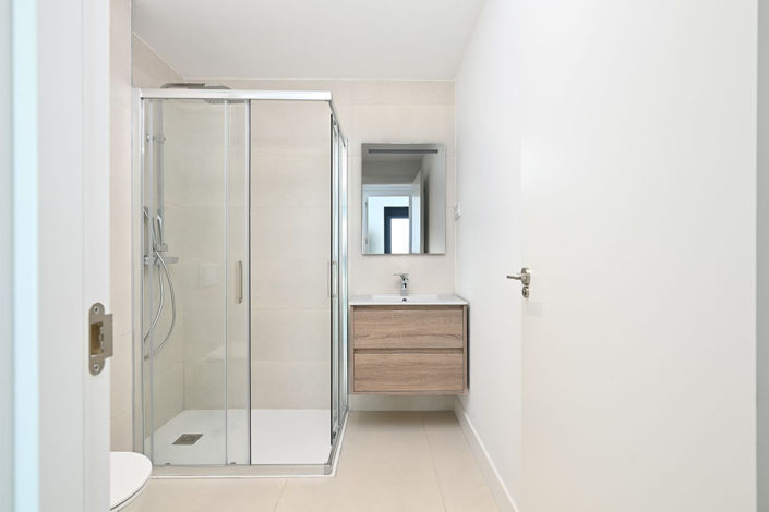 Image No.13-2 Bed Apartment for sale