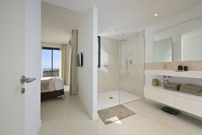 Image No.28-3 Bed Apartment for sale