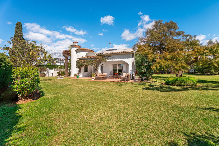 Image No.1-3 Bed Villa for sale