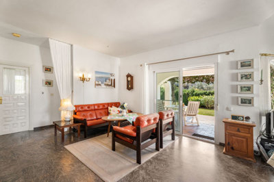 2-5bd7b9d04b45e33852eaf0ec6670150d