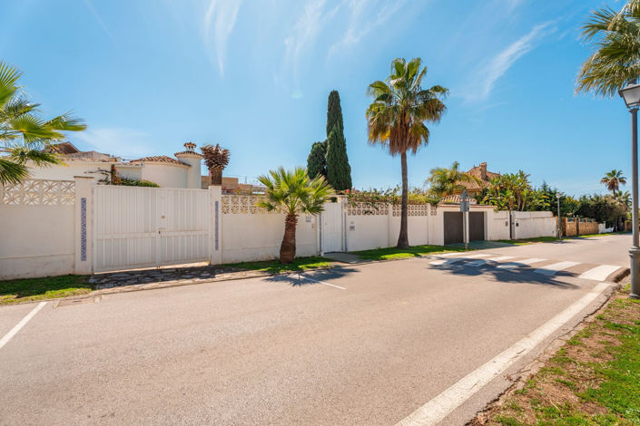 Image No.22-3 Bed Villa for sale