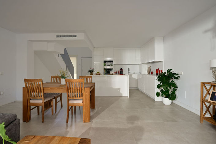 Image No.6-3 Bed Townhouse for sale