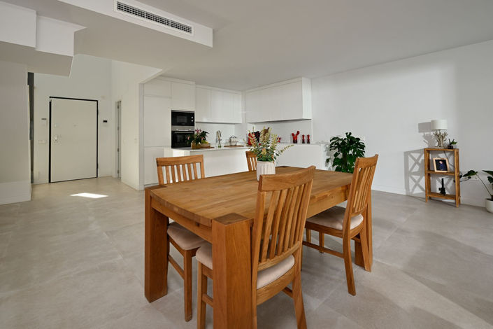 Image No.7-3 Bed Townhouse for sale